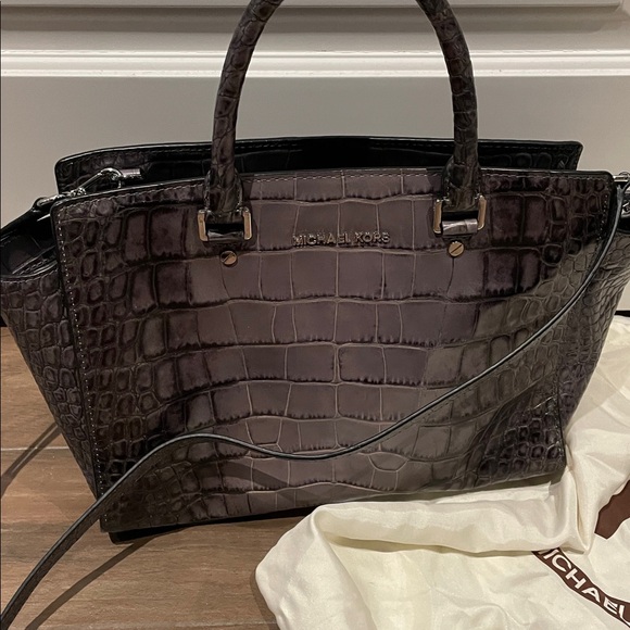 Michael Kors Ombré Gray Croc-Embossed Leather Satchel | Crossbody | Excellent - Picture 8 of 16